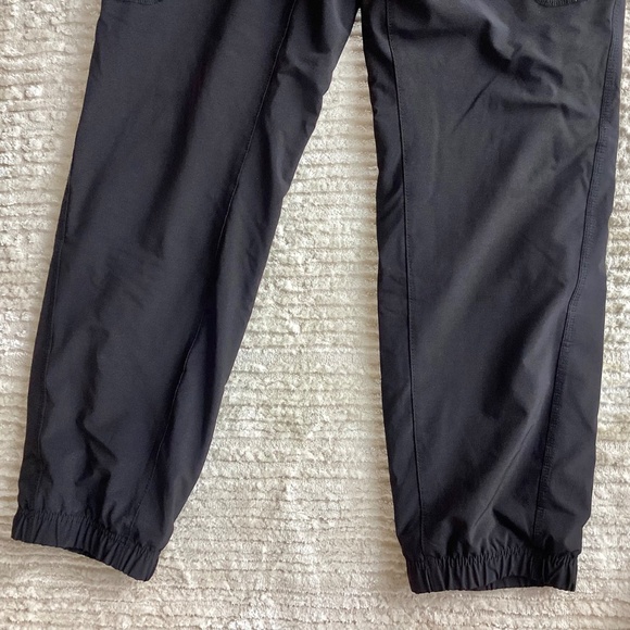 Eddie Bauer Fleece lined pants women’s size 8 Black Plaid Outdoor waterproof - Picture 3 of 13